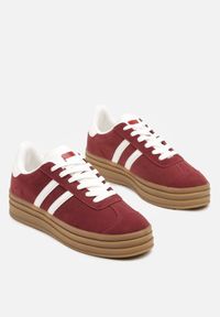 Born2be - Bordowe Sneakersy na Platformie z Minimalistycznymi Przeszyciami Teritha. Zapięcie: sznurówki. Kolor: czerwony. Materiał: jeans. Wzór: aplikacja. Obcas: na platformie #5