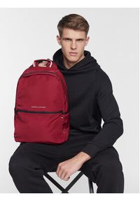 TOMMY HILFIGER - Tommy Hilfiger Plecak Th Horizon Backpack AM0AM10547 Bordowy. Kolor: czerwony. Materiał: materiał