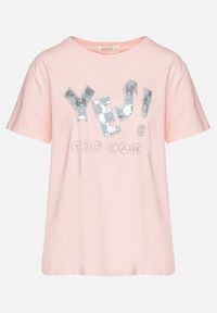 Born2be - Różowy T-shirt z Bawełny Ozdobiony Cekinami i Cyrkoniami Camiren. Okazja: na co dzień. Kolor: różowy. Materiał: bawełna. Wzór: aplikacja. Styl: casual, elegancki #2