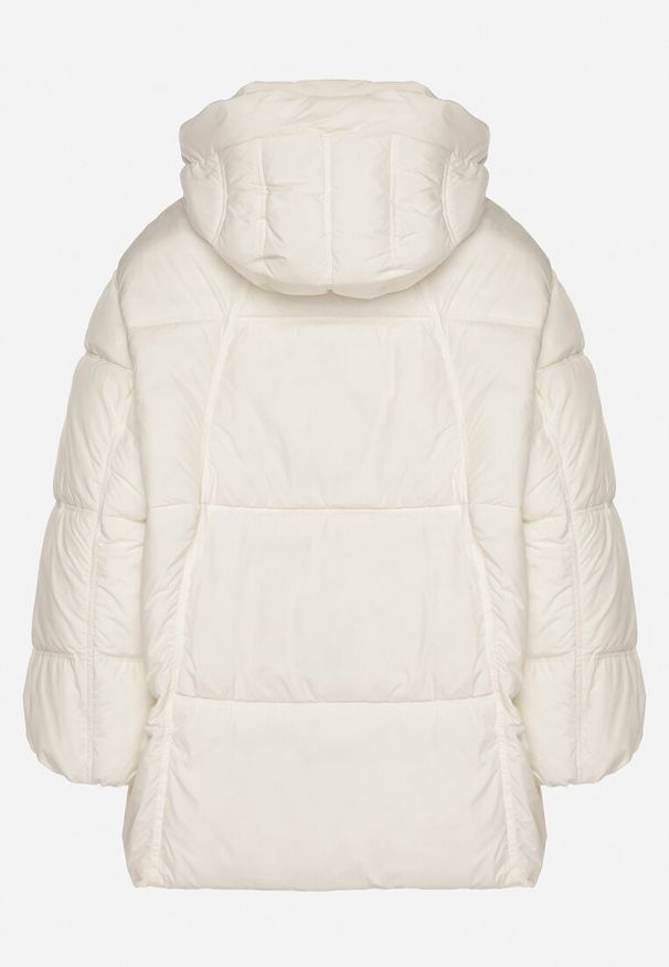Born2be - Biała Pikowana Kurtka o Kroju Oversize z Kapturem Galandia. Okazja: na co dzień, na spacer. Typ kołnierza: kaptur. Kolor: biały. Materiał: jeans, poliester. Styl: elegancki, casual