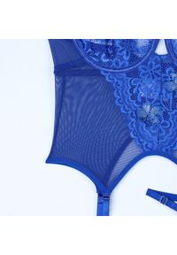 Intica - Komplet bielizny z haftem na specjalne okazje Lavone. Kolor: niebieski. Materiał: tkanina. Wzór: haft #11