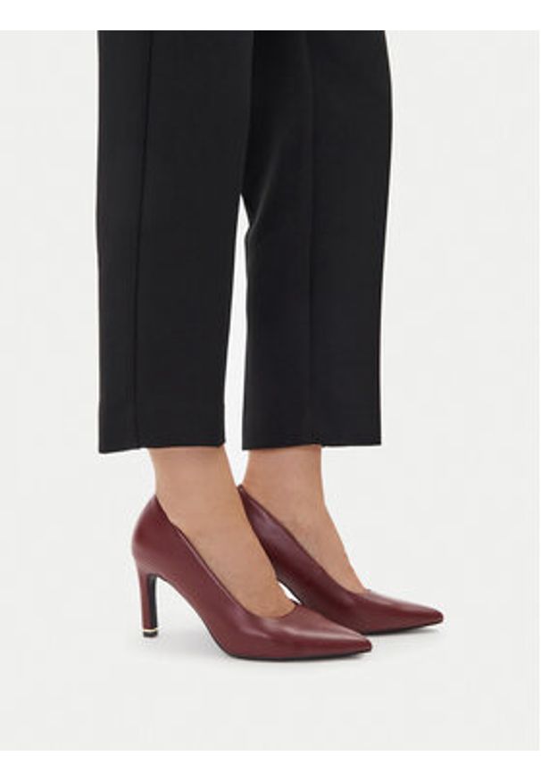 Lasocki Szpilki CEO-HY20077-1 Bordowy. Kolor: czerwony. Materiał: skóra. Obcas: na szpilce
