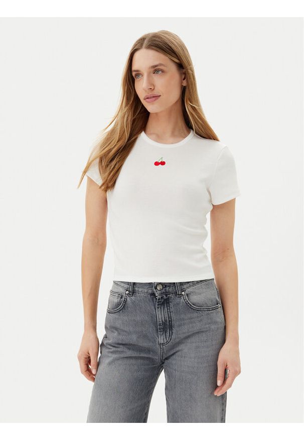 only - ONLY T-Shirt Daniella 15350554 Biały Slim Fit. Kolor: biały. Materiał: wiskoza