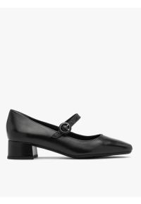 Ryłko - Czarne czółenka z paskiem na niskim klocku. Nosek buta: okrągły. Zapięcie: pasek. Kolor: czarny. Materiał: skóra. Obcas: na obcasie. Styl: street. Wysokość obcasa: średni #1