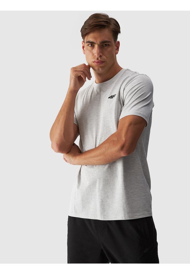4f - 4F T-shirt regular gładki męski - szary S. Okazja: na co dzień. Kolor: szary. Materiał: jersey, dzianina, bawełna. Długość rękawa: krótki rękaw. Długość: krótkie. Wzór: gładki. Styl: casual, sportowy, klasyczny