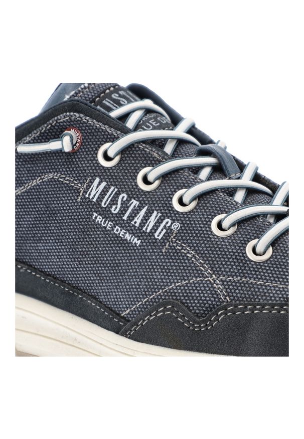Granatowe Półbuty Mustang Modne Obuwie Męskie. Okazja: na spacer, na co dzień. Kolor: niebieski. Materiał: materiał, skóra ekologiczna, jeans. Styl: elegancki, casual, sportowy