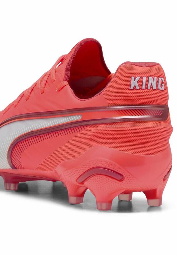 Puma - Buty piłkarskie KING ULTIMATE FG/AG PUMA Glowing Red White Fire. Kolor: biały, czerwony, wielokolorowy. Materiał: syntetyk, materiał. Szerokość cholewki: normalna. Sport: piłka nożna