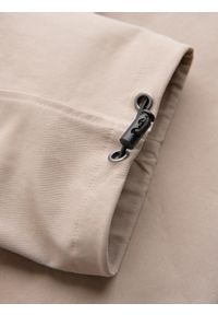 Ombre Clothing - Męskie spodnie cargo STRAIGHT LEG z paskami na kieszeniach – piaskowe V2. Materiał: bawełna, elastan, materiał. Wzór: paski. Styl: klasyczny, elegancki #7