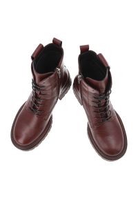 Bordowe Botki Artiker Modne Buty Damskie. Kolor: czerwony. Szerokość cholewki: normalna. Wzór: aplikacja. Sezon: zima, jesień. Obcas: na słupku #5