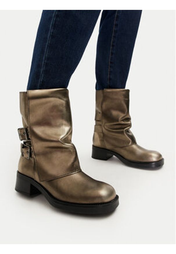 Steve Madden Botki Bonfire SM11003415 Złoty. Kolor: złoty. Materiał: skóra