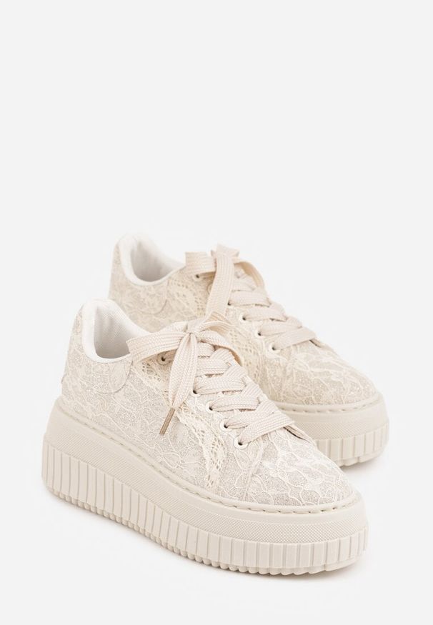 Born2be - Beżowe Sneakersy na Grubej Tłoczonej Platformie Ozdobione Brokatem i Koronką Zellysh. Okazja: na co dzień. Kolor: beżowy. Materiał: koronka. Wzór: aplikacja, koronka. Obcas: na platformie