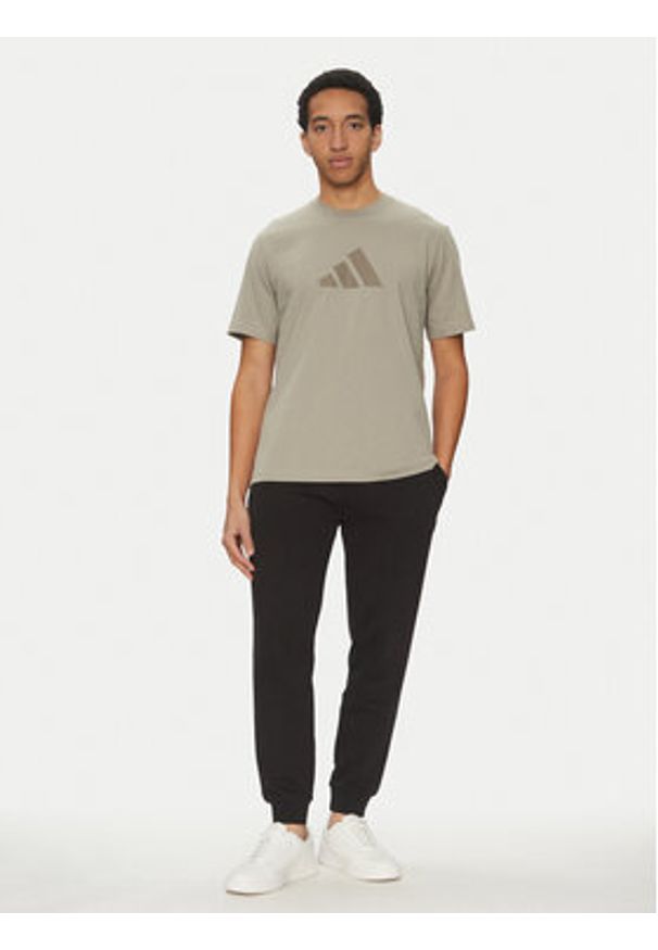 Adidas - adidas T-Shirt Future Icons 3 Bar Logo JD4915 Beżowy Regular Fit. Kolor: beżowy. Materiał: bawełna