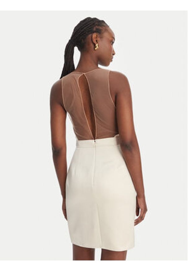 Elisabetta Franchi Sukienka koktajlowa TB-001-61E2-V550 Écru Regular Fit. Materiał: syntetyk. Styl: wizytowy