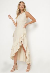 Born2be - Ciemnobeżowa Rozkloszowana Sukienka z Wiskozą o Asymetrycznym Kroju Dolorissa. Okazja: na co dzień, na spacer. Kolor: beżowy. Materiał: wiskoza. Typ sukienki: asymetryczne. Styl: casual #5