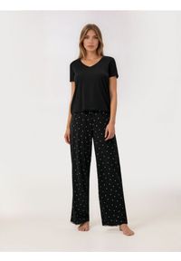 Sinsay - Piżama dwuczęściowa z domieszką wiskozy - czarny. Kolor: czarny. Materiał: wiskoza #1
