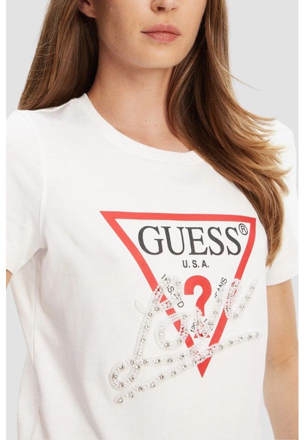 Guess - GUESS Biały damski t-shirt Pearls Love, Rozmiar M. Kolor: biały