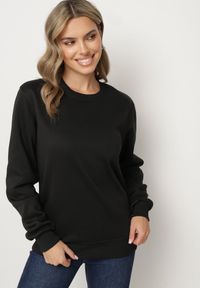Born2be - Czarna Bluza Hamayon. Okazja: na co dzień. Kolor: czarny. Materiał: dzianina, jeans, dresówka, polar. Długość rękawa: długi rękaw. Długość: długie. Wzór: gładki, jednolity. Styl: casual