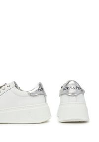 Patrizia Pepe Sneakersy PPJ302 30 Biały. Kolor: biały. Materiał: skóra #4