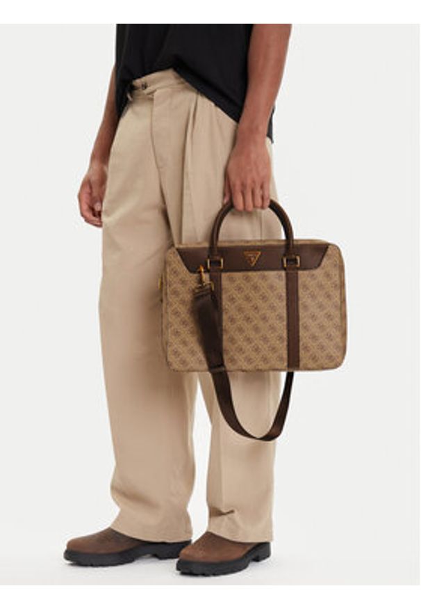 Guess Torba na laptopa Vezzola Smart HMEVZL P3138 Beżowy. Kolor: beżowy. Materiał: skóra