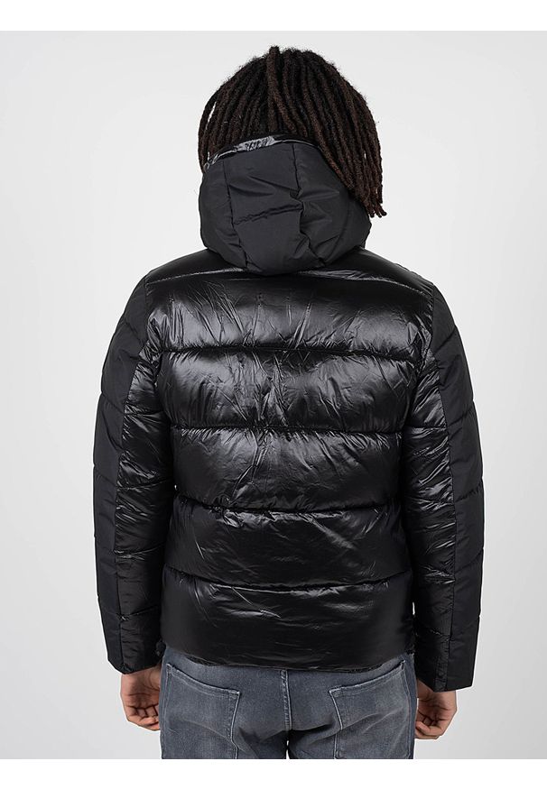 Takeshy Kurosawa Kurtka | 83393 | Mężczyzna | Czarny. Okazja: na co dzień. Typ kołnierza: kaptur. Kolor: czarny. Materiał: nylon. Wzór: aplikacja. Styl: casual