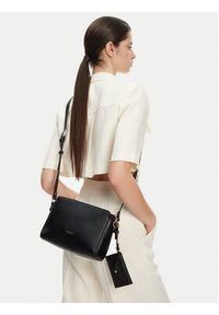 Liu Jo Torebka S Crossbody AA5161 E0058 Czarny. Kolor: czarny. Materiał: skórzane