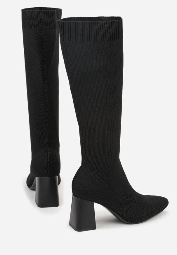 Renee - Czarne Skarpetkowe Kozaki VICES na Słupkowym Obcasie Ralles. Kolor: czarny. Materiał: jeans. Sezon: jesień. Obcas: na obcasie. Styl: elegancki. Wysokość obcasa: średni