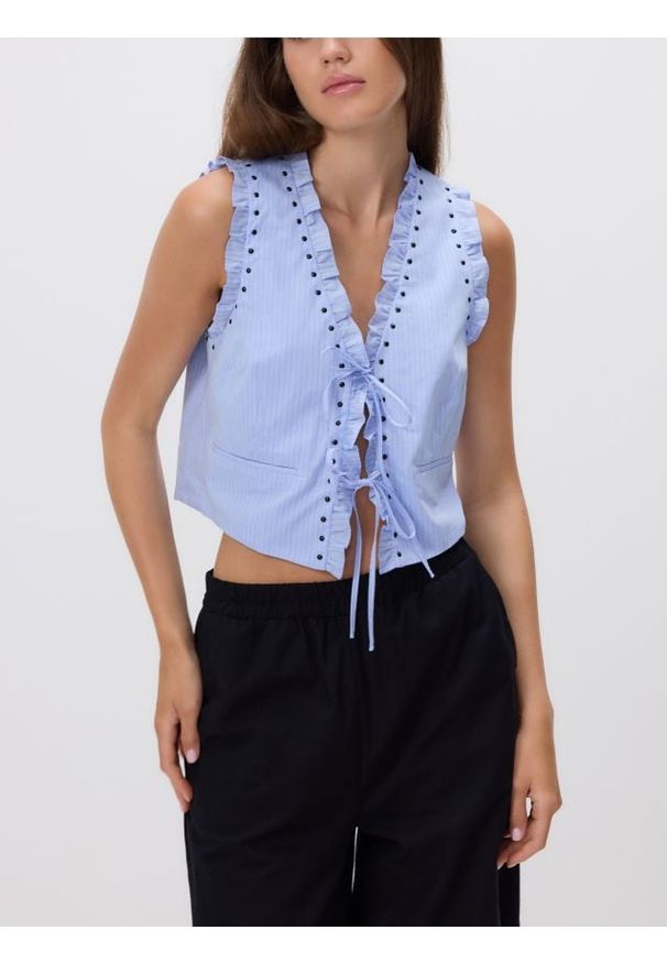 Reserved - Kamizelka z wiązaniem - jasnoniebieski. Kolor: niebieski. Materiał: bawełna
