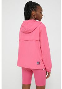 Tommy Jeans kurtka DW0DW12613.9BYY damska kolor różowy przejściowa oversize. Kolor: różowy. Materiał: poliamid #2