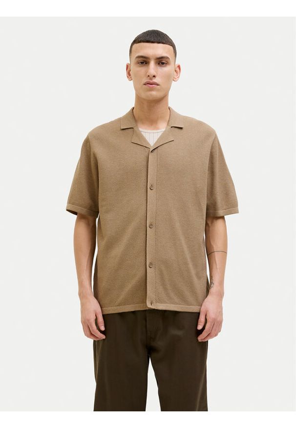 Jack & Jones Polo Orion 12268226 Beżowy Relaxed Fit. Typ kołnierza: polo. Kolor: beżowy. Materiał: bawełna