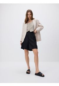 Reserved - Lniane szorty - czarny. Kolor: czarny. Materiał: len #1