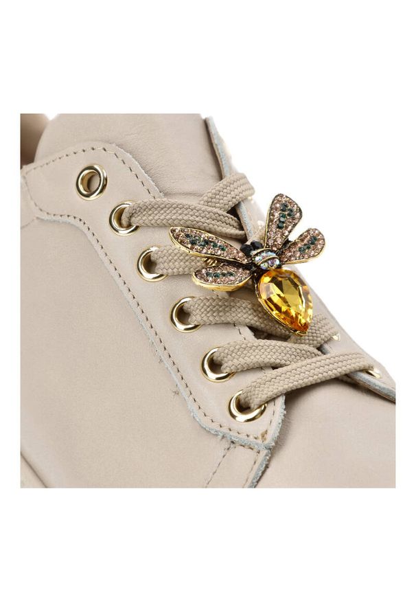 Beżowe Sneakersy Karino Modne Obuwie Damskie. Okazja: na co dzień. Kolor: beżowy. Materiał: materiał