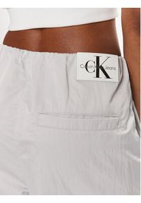 Calvin Klein Jeans Spodnie materiałowe Soft Crinkle J20J223122 Szary Relaxed Fit. Kolor: szary. Materiał: syntetyk #3