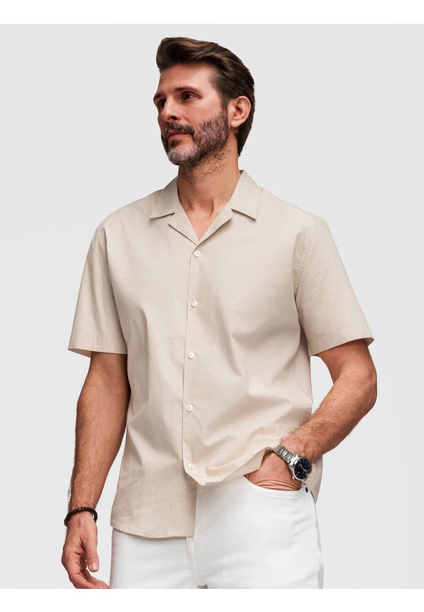 Ombre Clothing - Męska koszula z krótkim rękawem i kubańskim kołnierzem - kremowa V7 - Rozmiar: XXL. Okazja: na co dzień. Kolor: kremowy. Materiał: bawełna, tkanina. Długość rękawa: krótki rękaw. Długość: krótkie. Wzór: jednolity, gładki. Sezon: lato. Styl: klasyczny, casual