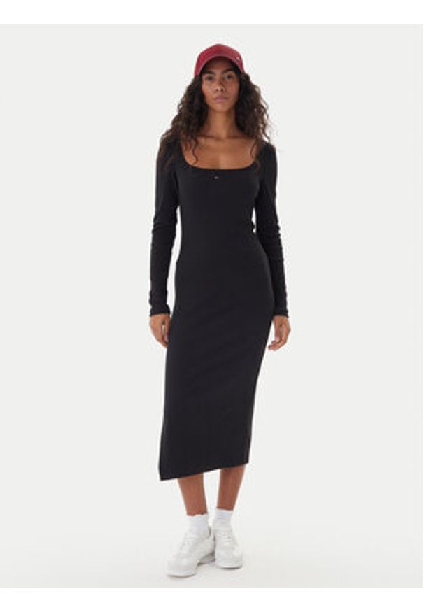 Tommy Jeans Sukienka codzienna DW0DW21915 Czarny Slim Fit. Okazja: na co dzień. Kolor: czarny. Materiał: syntetyk. Typ sukienki: proste. Styl: casual