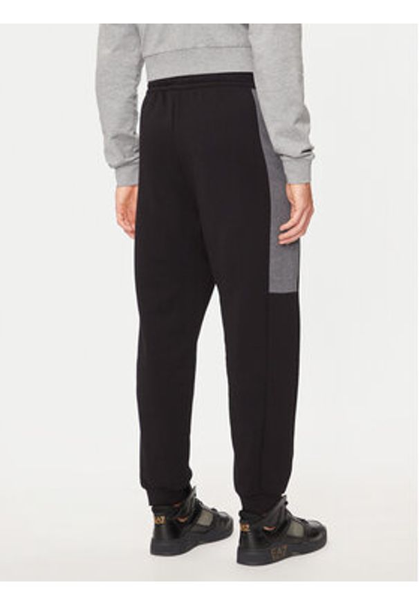 EA7 Emporio Armani Spodnie dresowe 6DPP56 PJVTZ 1200 Czarny Regular Fit. Kolor: czarny. Materiał: bawełna