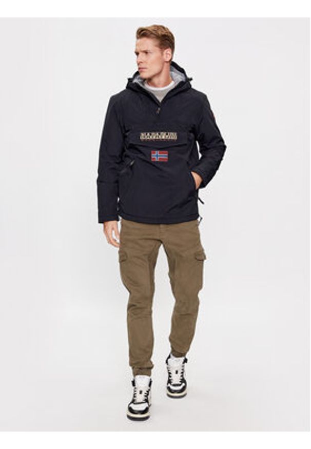 Napapijri Kurtka anorak Rainforest Pocket 2 NP0A4GMD Czarny Regular Fit. Kolor: czarny. Materiał: syntetyk