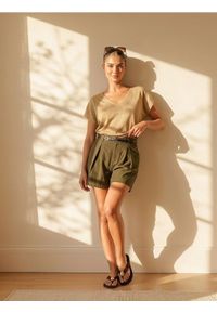 Sinsay - Bluzka z domieszką wiskozy - beżowy. Kolor: beżowy. Materiał: wiskoza