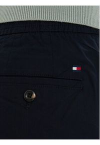 TOMMY HILFIGER - Tommy Hilfiger Chinosy Denton MW0MW42340 Granatowy Slim Fit. Kolor: niebieski. Materiał: bawełna #4