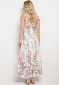 Born2be - Biała Sukienka Megeusa. Kolor: biały. Długość rękawa: na ramiączkach. Wzór: kwiaty, nadruk. Typ sukienki: dopasowane. Długość: maxi #5