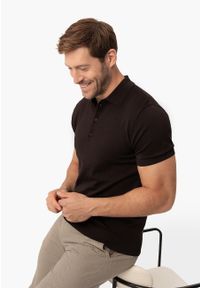 Volcano - Dzianinowa polówka O-MORO. Okazja: na co dzień. Typ kołnierza: polo. Materiał: dzianina. Wzór: moro. Styl: casual, elegancki, klasyczny #1