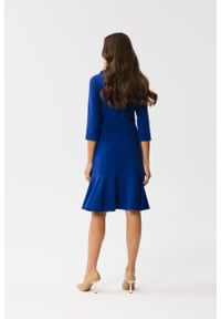 Stylove - Elegancka sukienka z wiązaniem przy dekolcie i falbaną chaber. Okazja: na spotkanie biznesowe. Styl: elegancki #3
