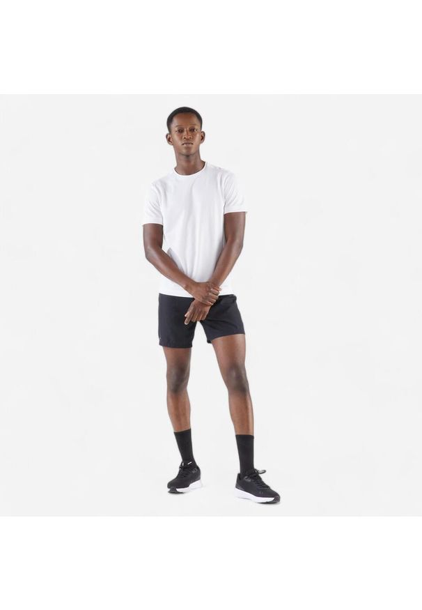 Decathlon - Koszulka do biegania męska Kiprun 100 Dry. Kolor: biały. Materiał: poliester, materiał. Sport: bieganie