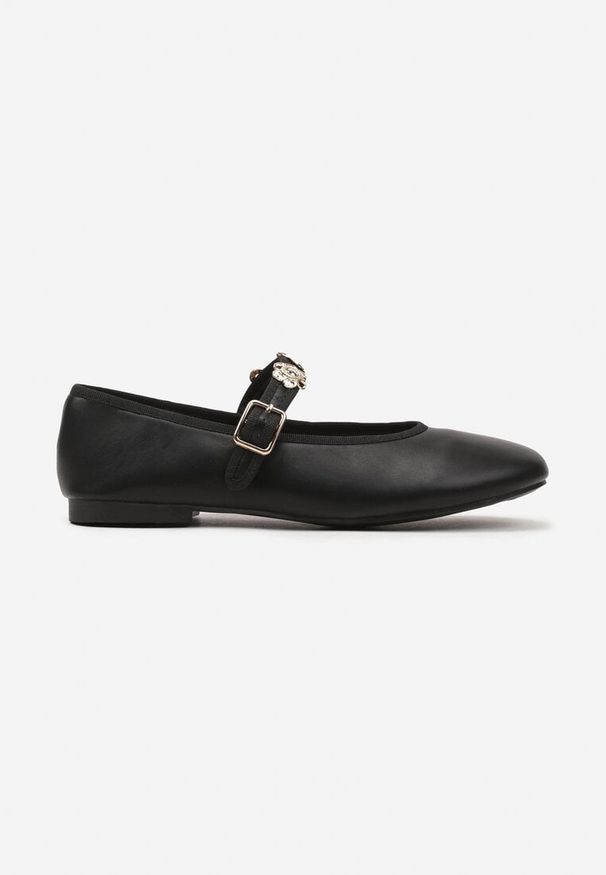 Born2be - Czarne Balerinki w Stylu Mary Jane z Ozdobnym Paskiem Novianne. Okazja: na co dzień. Zapięcie: pasek. Kolor: czarny. Styl: klasyczny, elegancki, casual