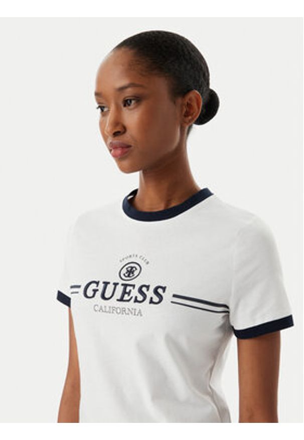 Guess T-Shirt V6GI08 K2975 Biały Regular Fit. Kolor: biały. Materiał: bawełna