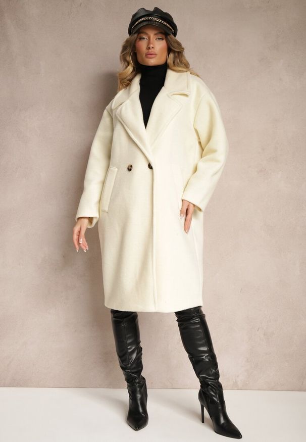 Renee - Jasnobeżowy Dwurzędowy Płaszcz Oversize z Wełną Spolete. Kolor: beżowy. Materiał: wełna. Styl: elegancki
