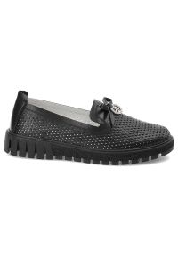 Czarne Półbuty Filippo Eleganckie Wsuwane Obuwie Damskie. Okazja: do pracy. Zapięcie: bez zapięcia. Kolor: czarny. Materiał: skóra. Styl: elegancki #3