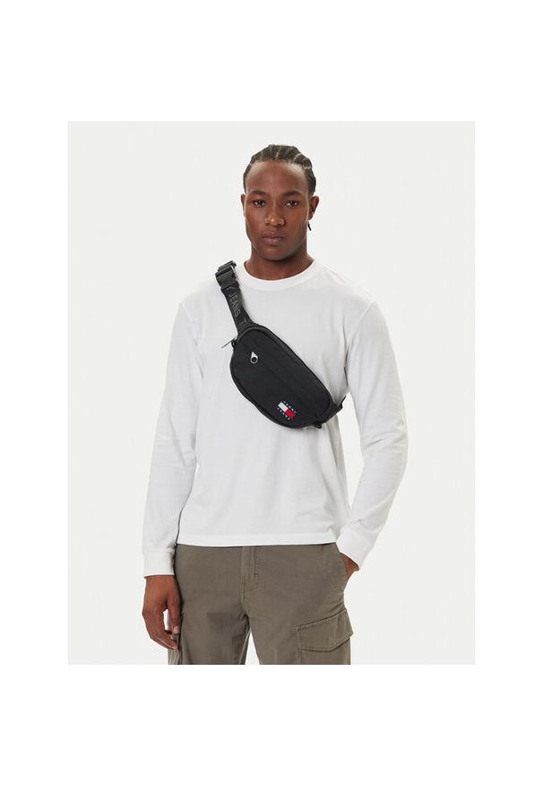 Nerka Tommy Jeans. Kolor: czarny