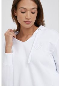 Blauer bluza damska kolor biały z kapturem z aplikacją. Typ kołnierza: kaptur. Kolor: biały. Wzór: aplikacja #5