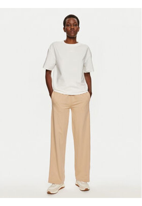 Hugo T-Shirt 50490593 Beżowy Relaxed Fit. Kolor: beżowy. Materiał: bawełna