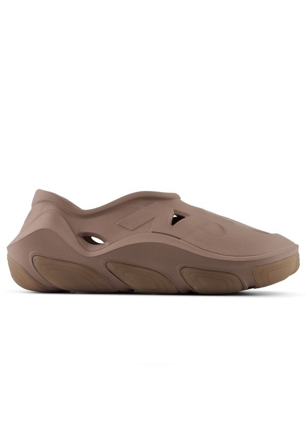 Buty unisex New Balance Fresh Foam X RCVRY RCVRYEES – brązowe. Zapięcie: bez zapięcia. Kolor: brązowy. Sezon: lato. Sport: turystyka piesza